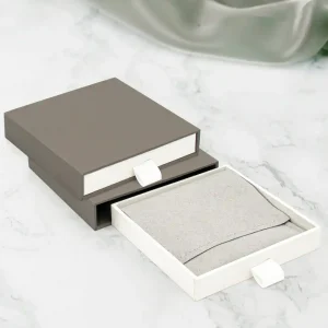 &Sigma;&Upsilon;&Sigma;&Kappa;&Epsilon;&Upsilon;&Alpha;&Sigma;&Iota;&Alpha; &Delta;&Omega;&Rho;&Omicron;&Upsilon;